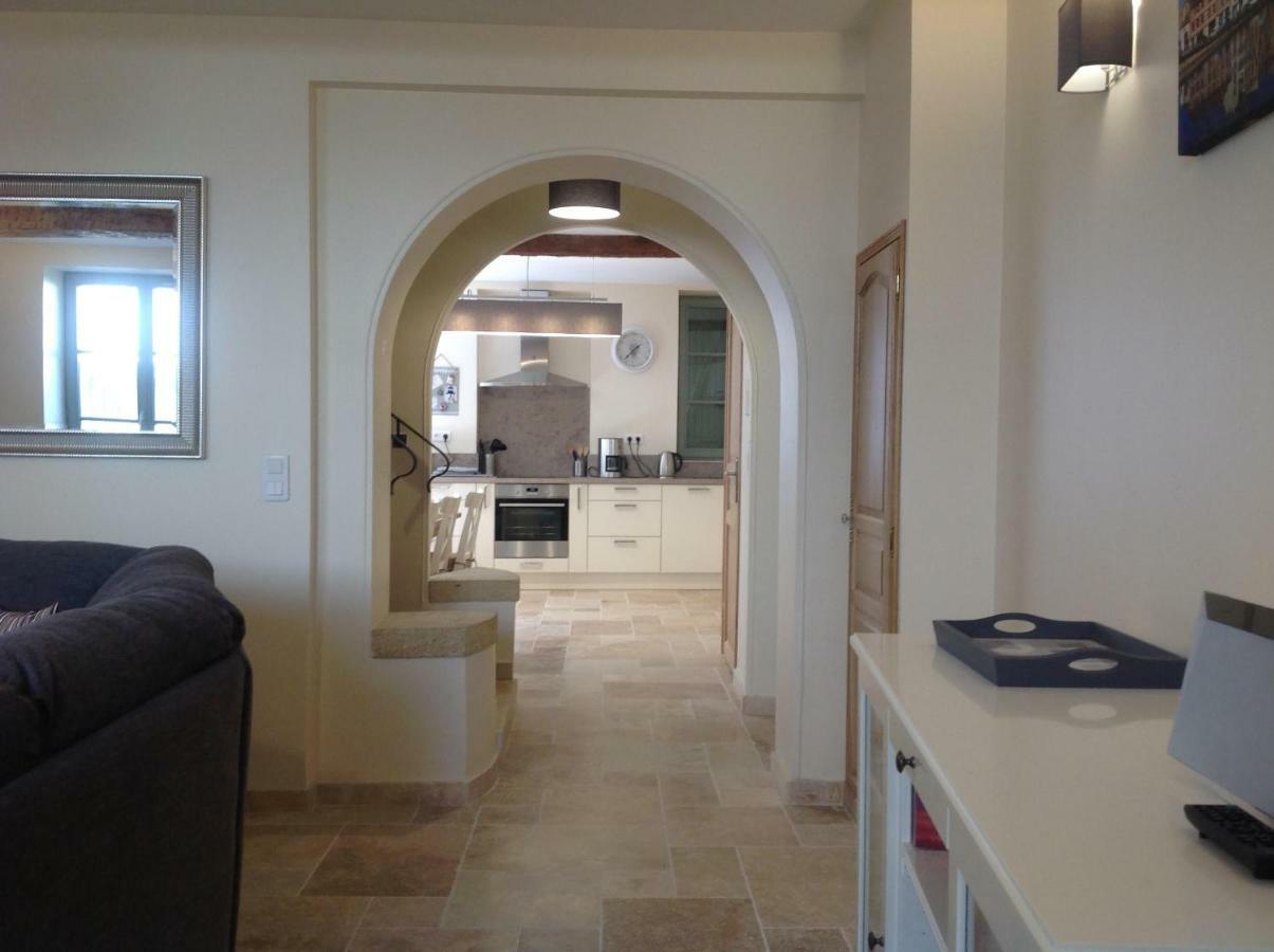Three Bedroom Townhouse Сasa de vacaciones Carcasona